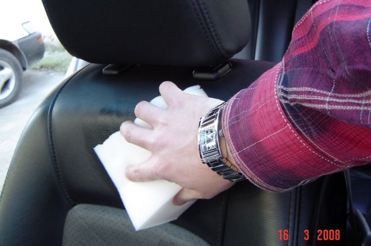 post-1-141695260998_thumb.jpg
