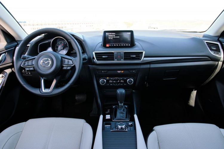 2017 Mazda 3 - Konsol