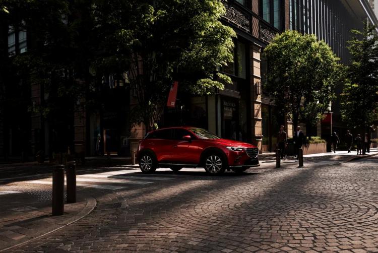 2018-Mazda_CX-3_New-York-Auto-Show-2018_Action_4.jpg