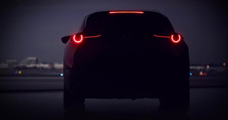 Second-gen-Mazda-CX-3-teaser-Geneva-1.jpg