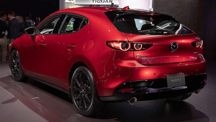 2019-Mazda-3-Hatch-Red-GoAuto-Press-Image-1001565p-1.5.thumb.jpg.2c866a070da096107f2c3d33e1a05496.jpg